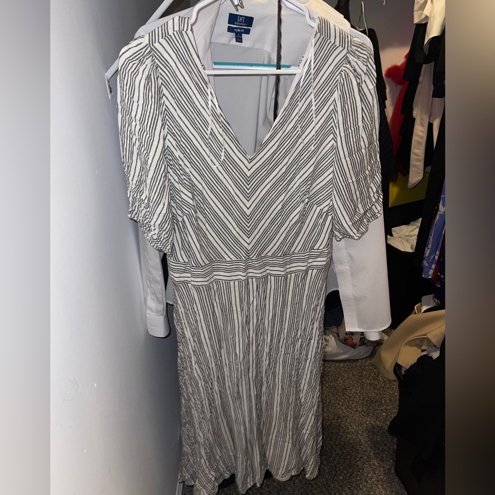 Short sleeve midi dress